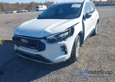 2023 Ford Escape Active z USA, uszkodzony, nr VIN 1FMCU0GN6PUB17289
